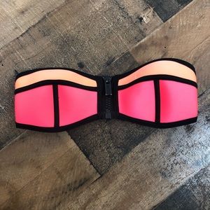 TRIANGL zipper bikini top